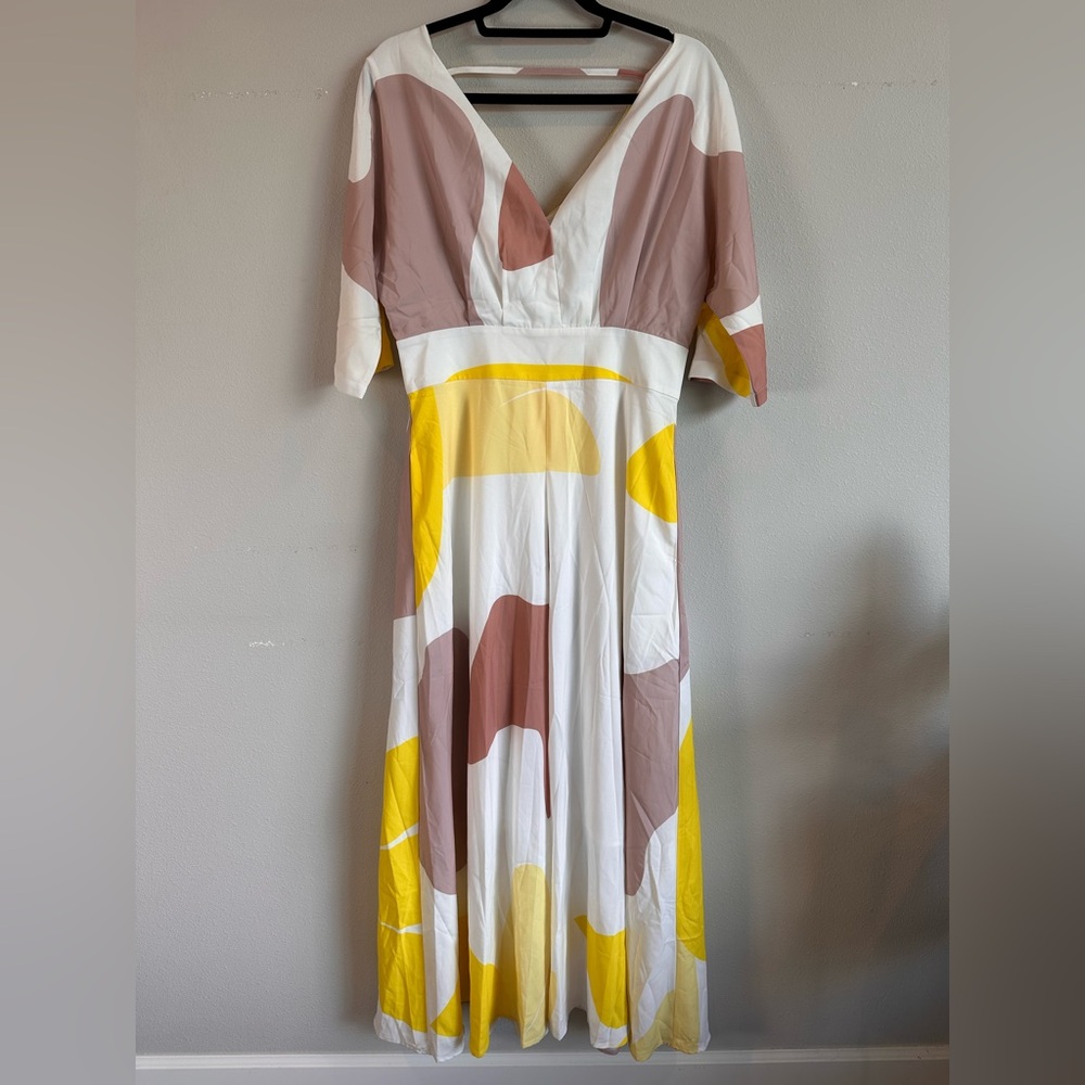 NEW Ador Womens M‎ Abstract Geometric V-Neck Maxi Dress White Yellow Vaca Resort